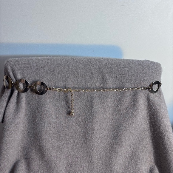 GOLD Toned Unbranded Heart in Circle Link Belt Metallic Lobster Claw Closure - Picture 2 of 3